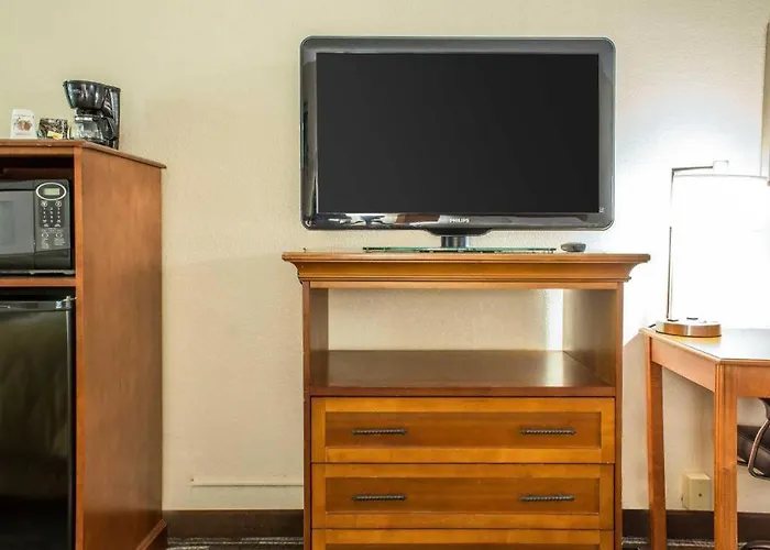 Lifestyle Inn Cedar Falls